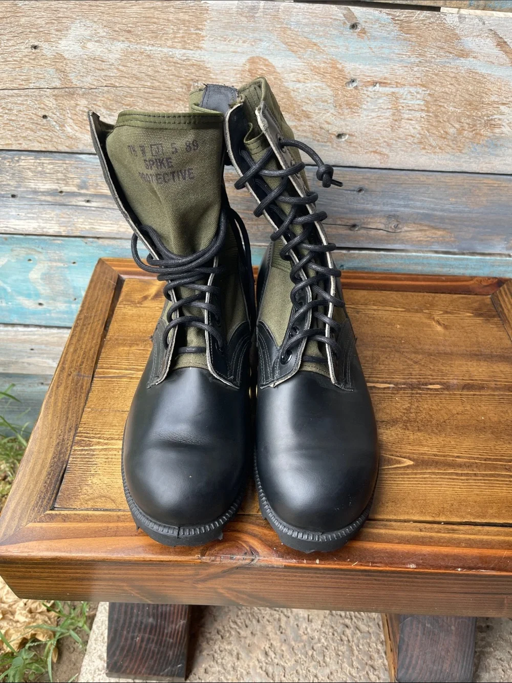 Vintage 1989 USGI Military Combat Jungle Boots 7.5W Spike Protective